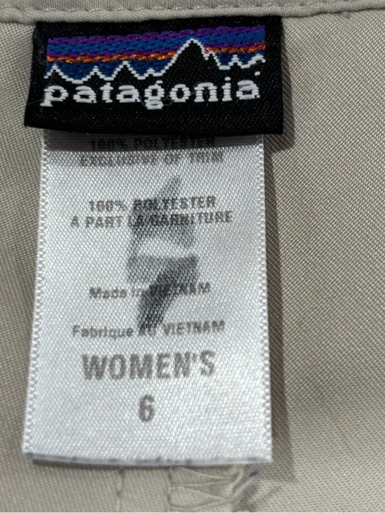 Patagonia White Mini Skirt — Clean A-Line tech-skort. - Picture 11 of 15